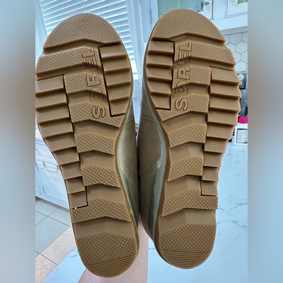 NEW Sorel Evie Waterproof Wedge Booties Beige Tan Size 9.5 - Picture 7 of 7